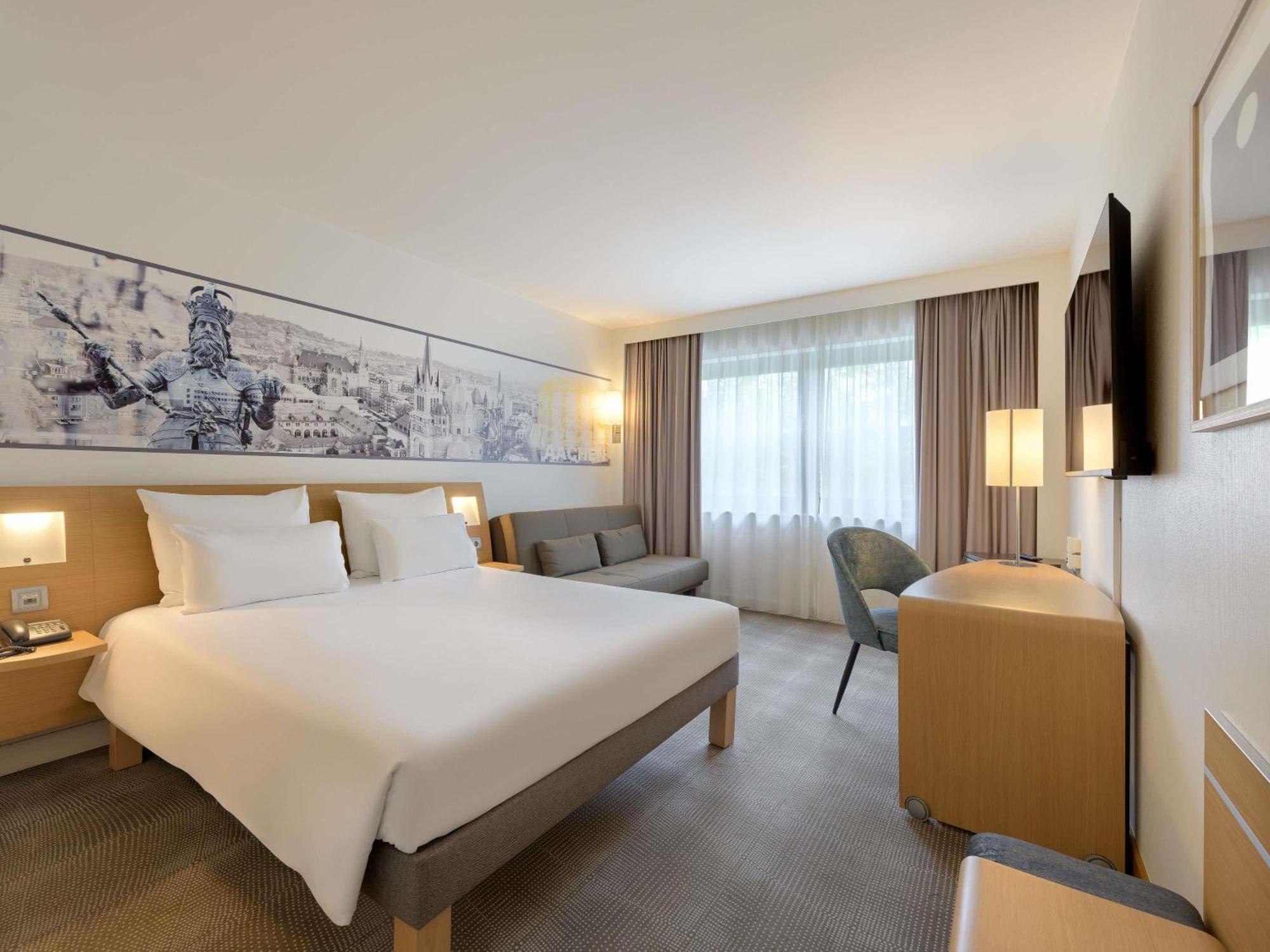 Standard Zimmer mit 1 Doppelbett und Sofa